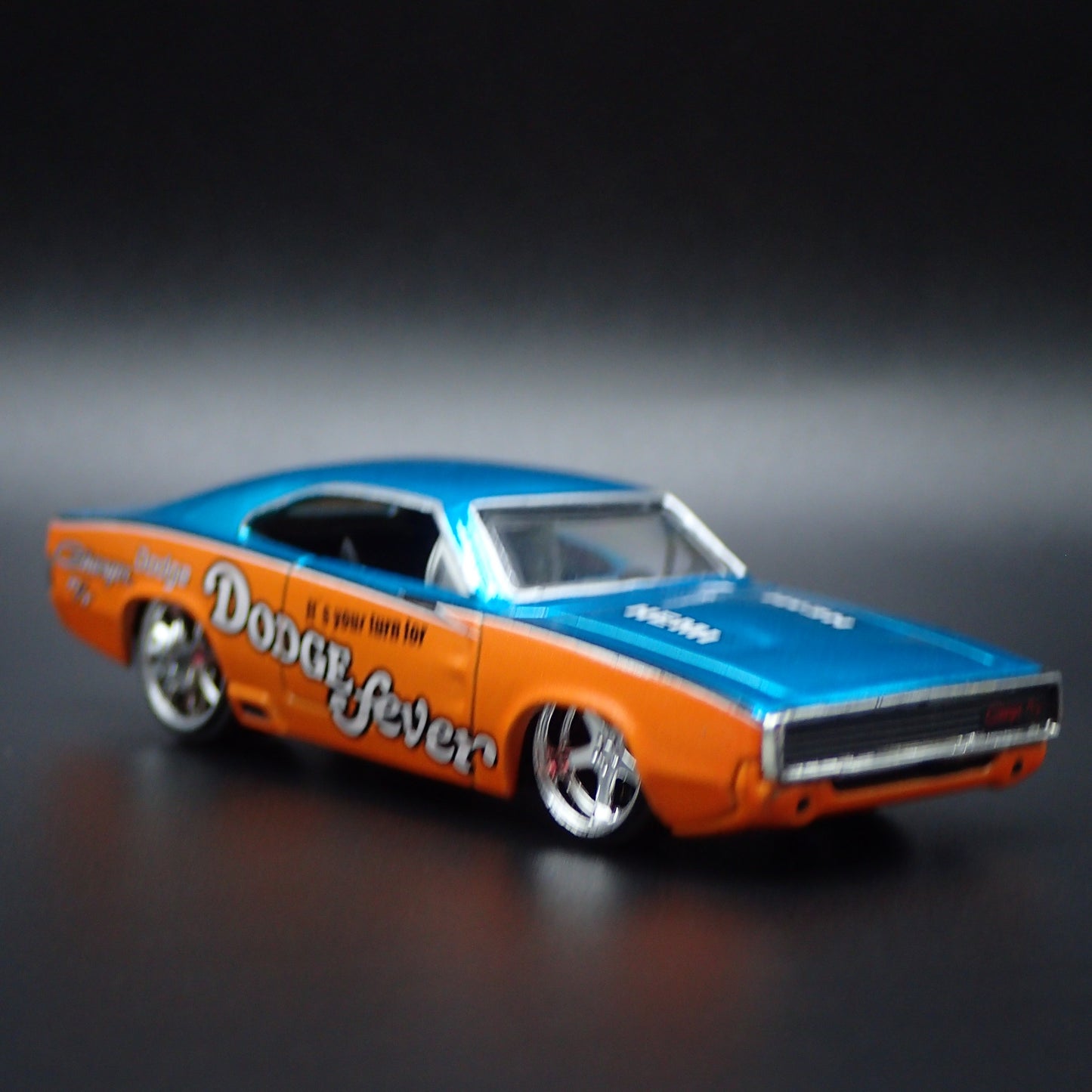 1970 70 DODGE CHARGER RT DODGE FEVER NHRA 1:64 SCALE DIORAMA DIECAST MODEL CAR