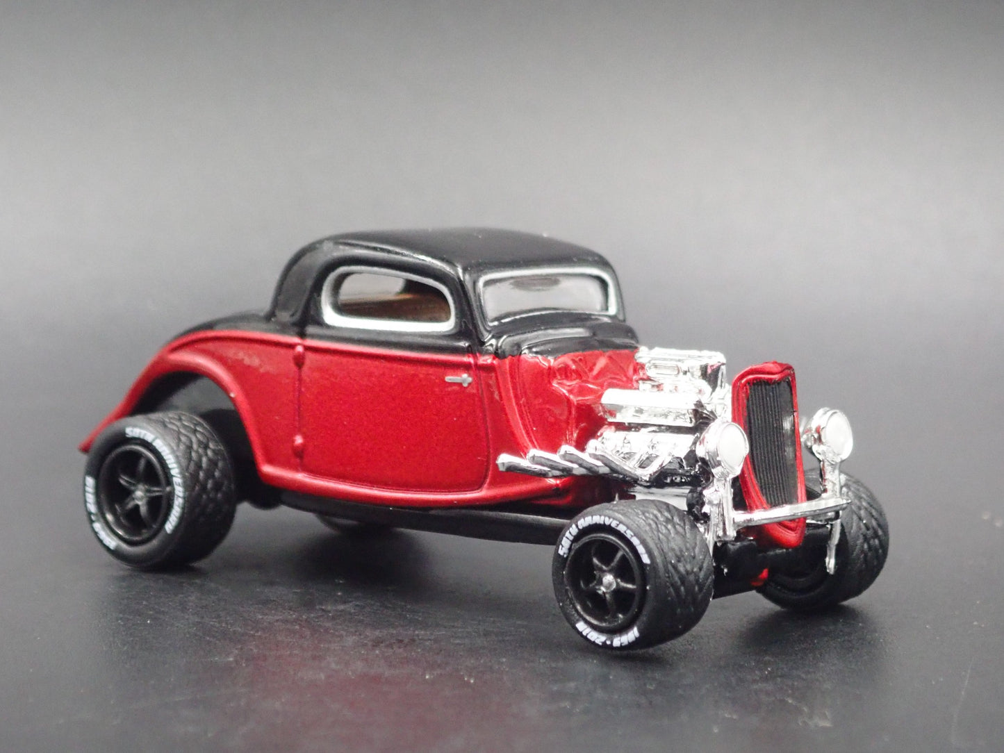 1934 34 FORD COUPE HOT ROD RED 1:64 SCALE COLLECTIBLE DIORAMA DIECAST MODEL CAR