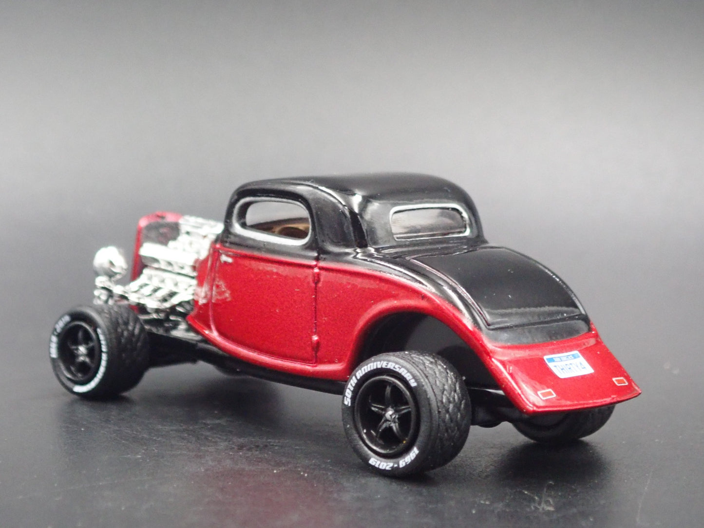 1934 34 FORD COUPE HOT ROD RED 1:64 SCALE COLLECTIBLE DIORAMA DIECAST MODEL CAR