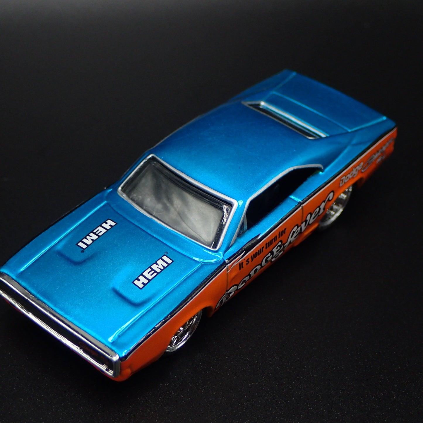 1970 70 DODGE CHARGER RT DODGE FEVER NHRA 1:64 SCALE DIORAMA DIECAST MODEL CAR
