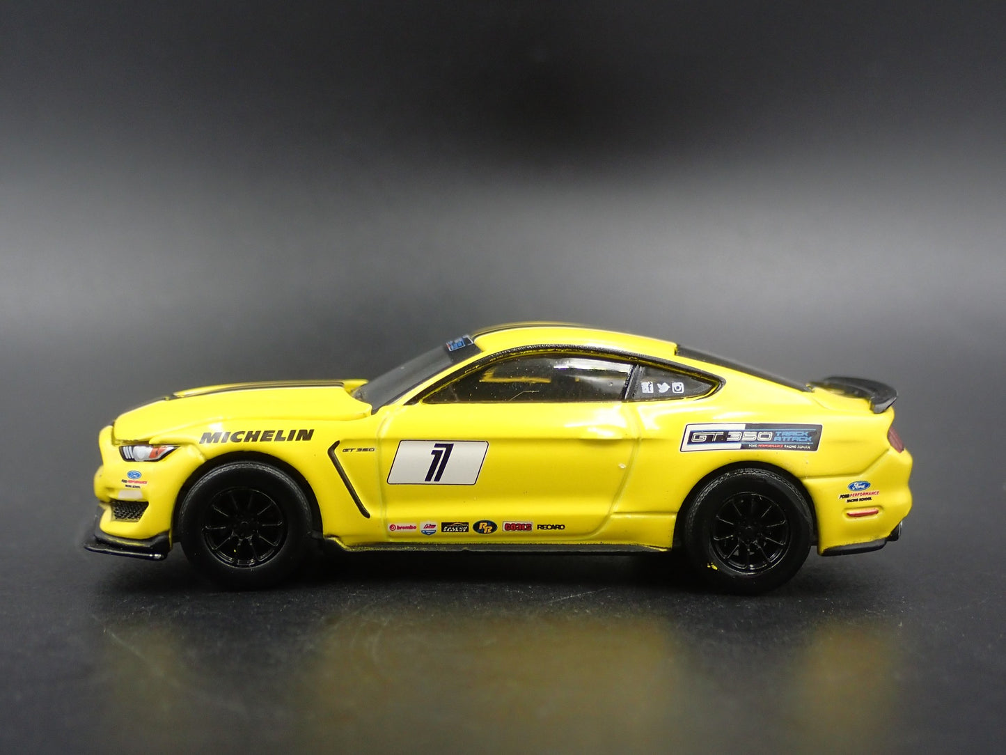 2015-2023 FORD MUSTANG SHELBY GT350 YELLOW 1/64 SCALE DIORAMA DIECAST MODEL CAR