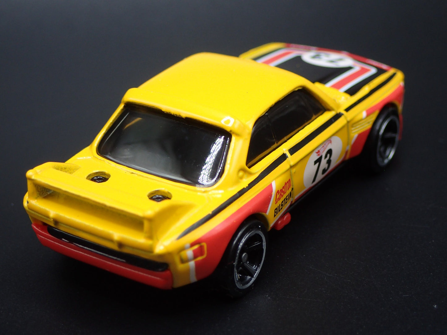 1973 73 BMW 3.0 CSL RACE CAR YELLOW 1:64 SCALE COLLECTIBLE DIECAST MODEL CAR