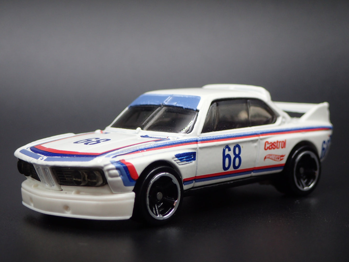 1973 73 BMW 3.0 CSL RACE CAR 1:64 SCALE COLLECTIBLE DIORAMA DIECAST MODEL CAR