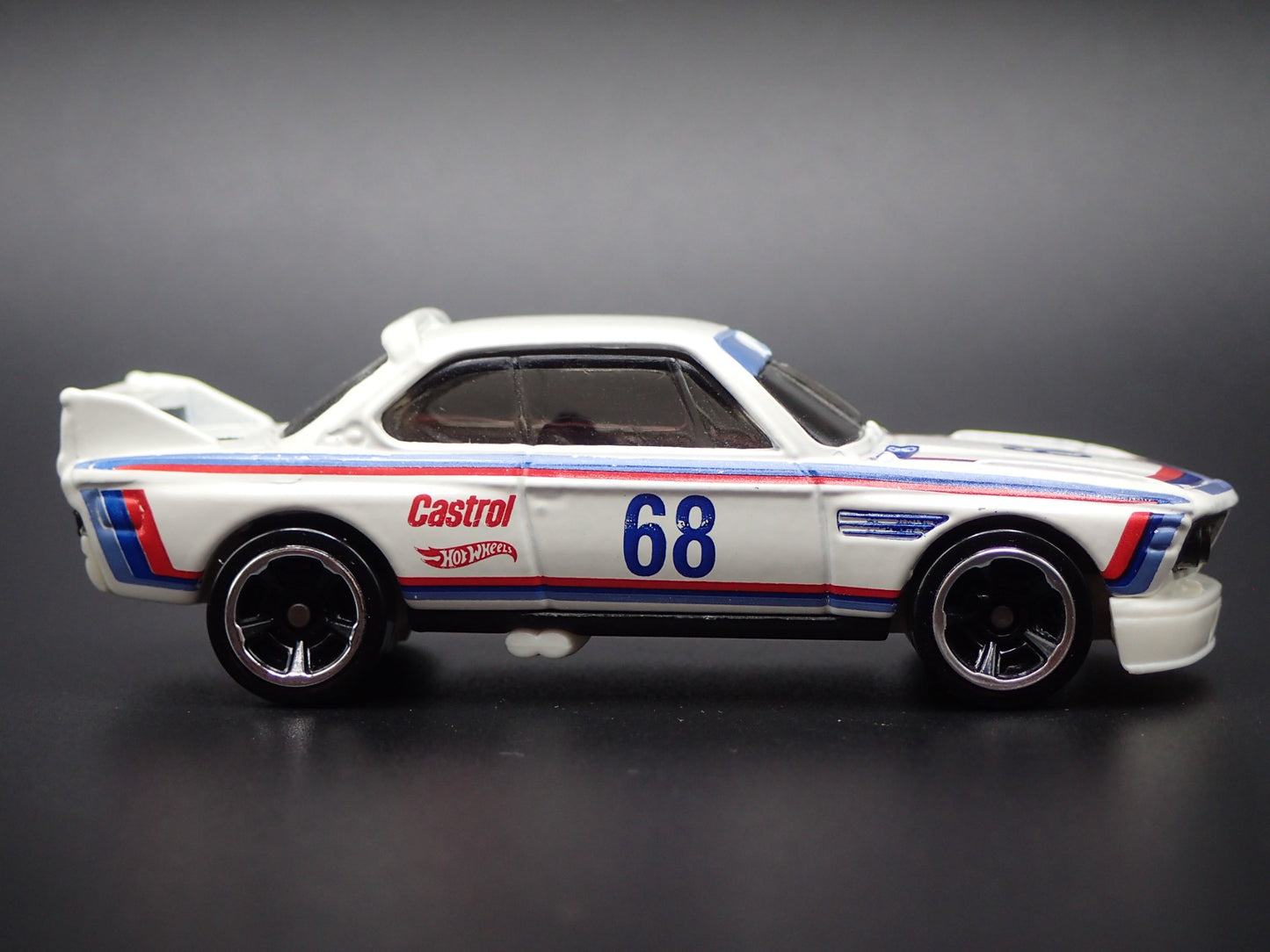 1973 73 BMW 3.0 CSL RACE CAR 1:64 SCALE COLLECTIBLE DIORAMA DIECAST MODEL CAR