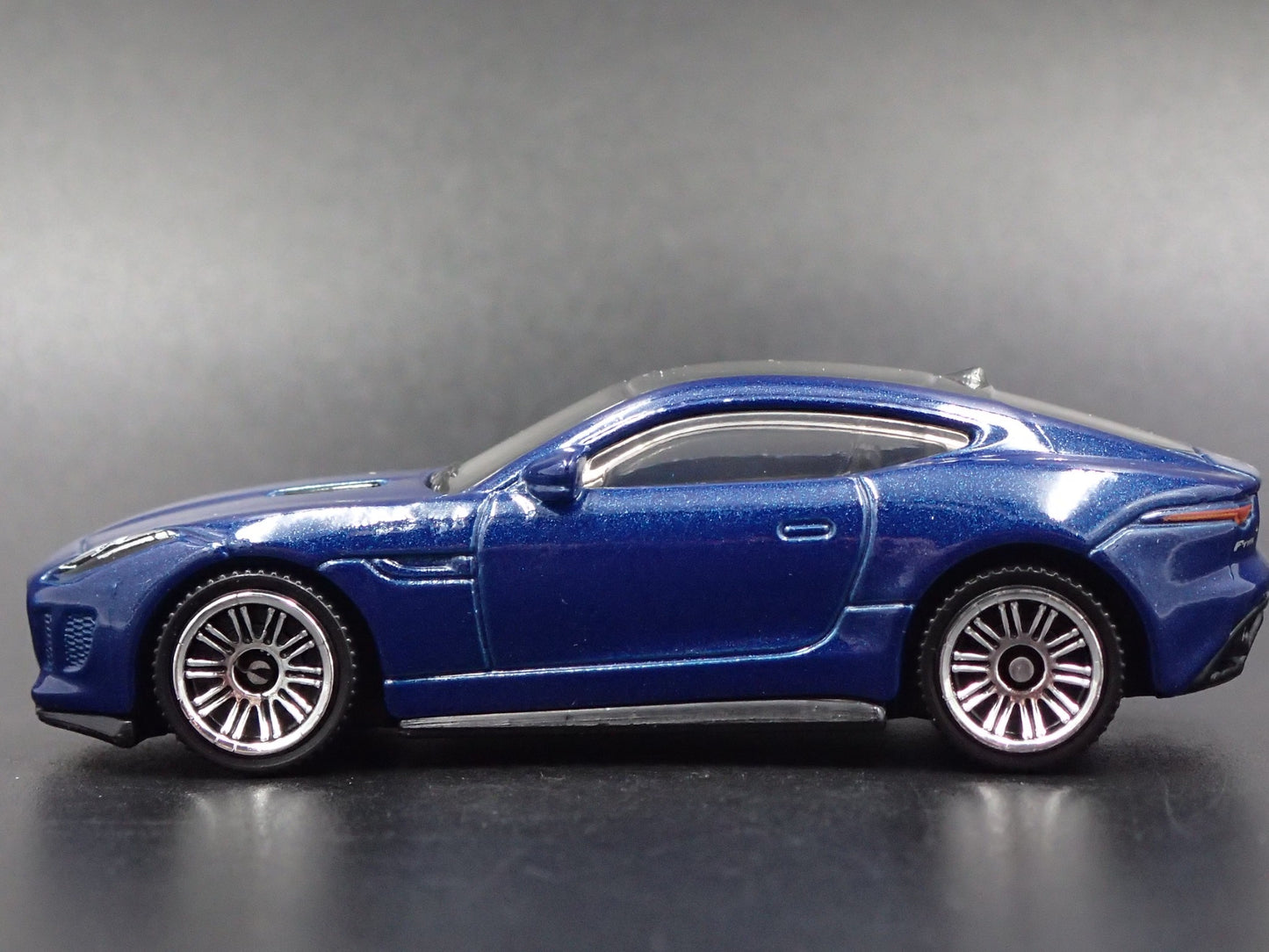 2014-2024 JAGUAR F TYPE COUPE 1:64 SCALE COLLECTIBLE DIORAMA DIECAST MODEL CAR