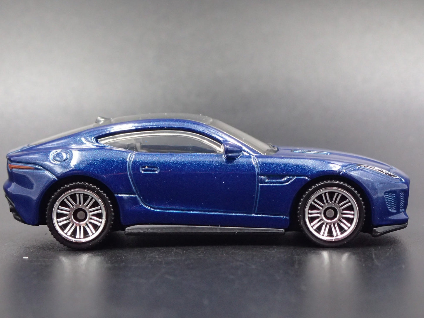 2014-2024 JAGUAR F TYPE COUPE 1:64 SCALE COLLECTIBLE DIORAMA DIECAST MODEL CAR