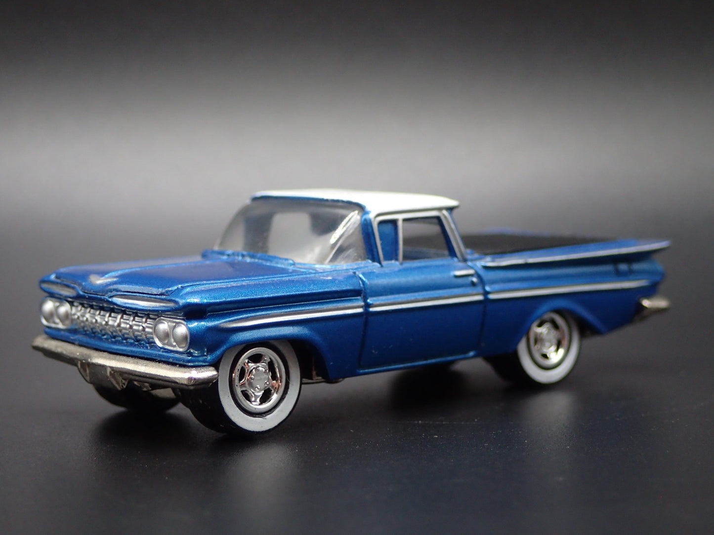 1959 59 CHEVY CHEVROLET EL CAMINO BLUE 1/64 SCALE COLLECTIBLE DIECAST MODEL CAR