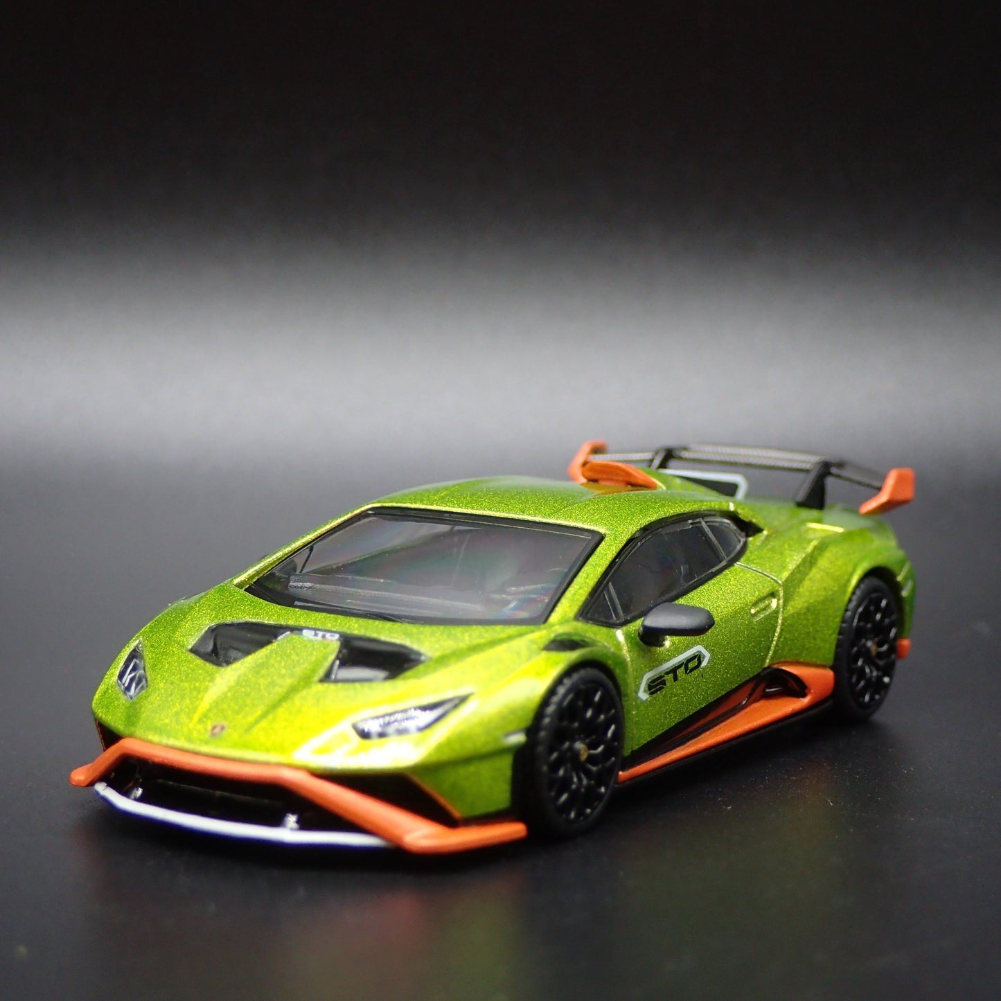 2019-2024 LAMBORGHINI HURACAN STO COUPE SUPER CAR 1:64 SCALE DIECAST MODEL CAR