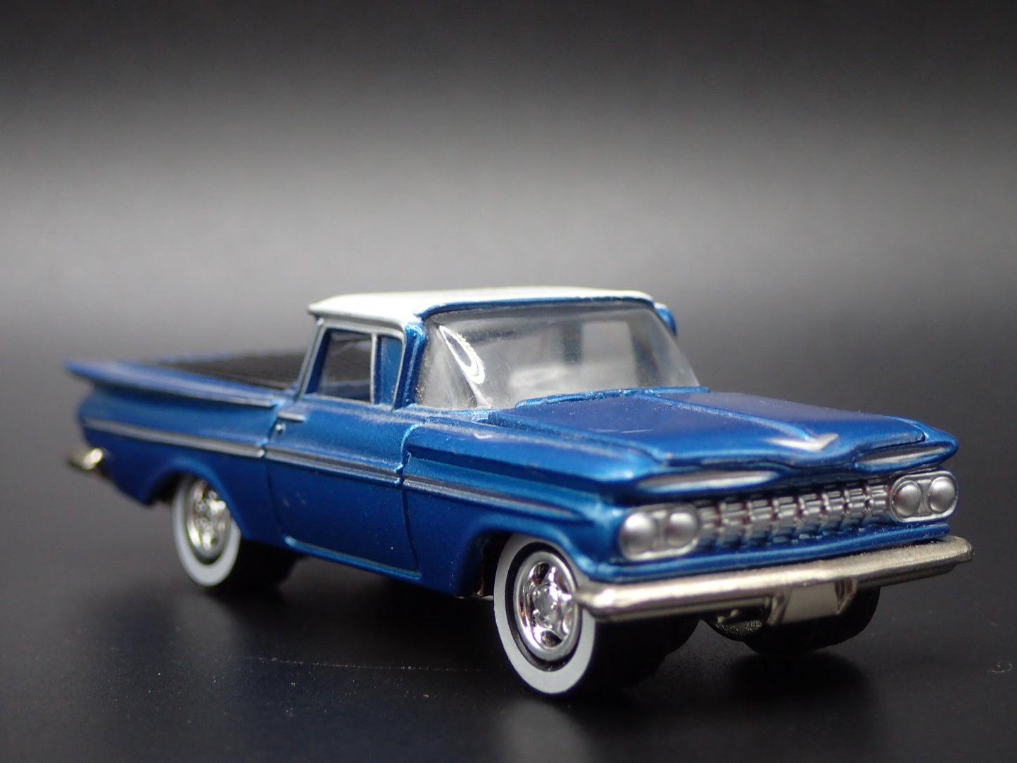 1959 59 CHEVY CHEVROLET EL CAMINO BLUE 1/64 SCALE COLLECTIBLE DIECAST MODEL CAR