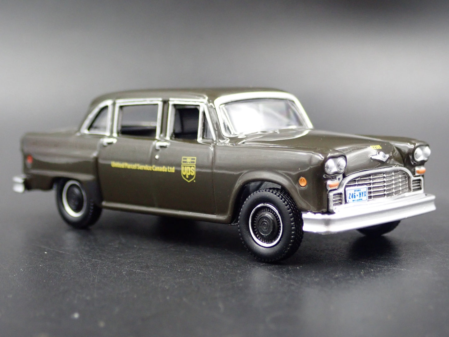 1975 75 CHECKER MARATHON A11 UPS CANADA DELIVERY 1:64 SCALE DIECAST MODEL CAR