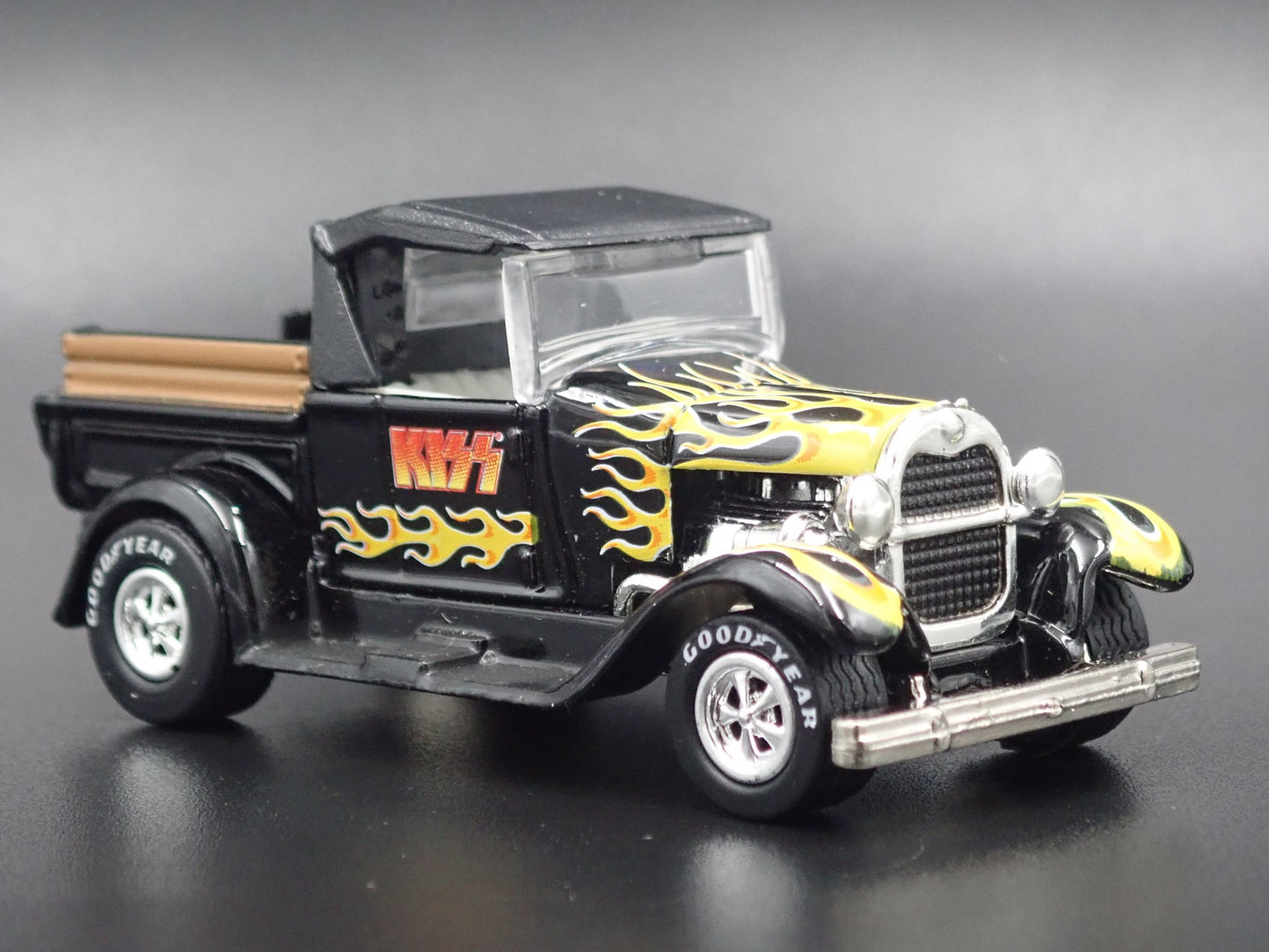 1929 29 FORD MODEL A PICKUP TRUCK KISS 1:64 SCALE DIORAMA DIECAST MODEL CAR