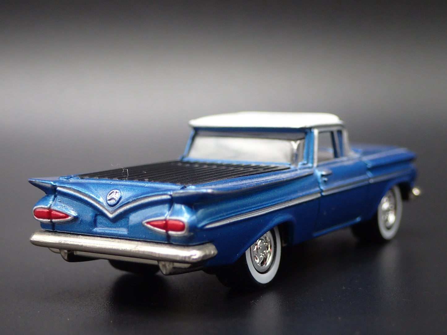 1959 59 CHEVY CHEVROLET EL CAMINO BLUE 1/64 SCALE COLLECTIBLE DIECAST MODEL CAR