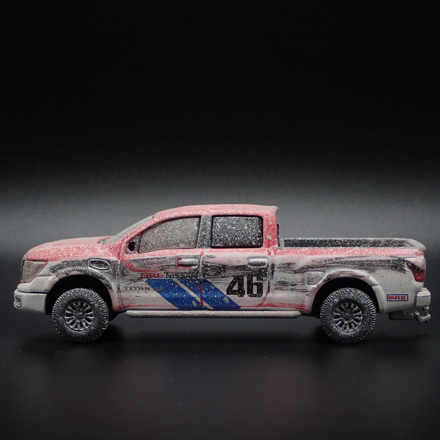 2016-2024 NISSAN TITAN XD PRO-4X TRUCK W HITCH BRE 1:64 SCALE DIECAST MODEL CAR