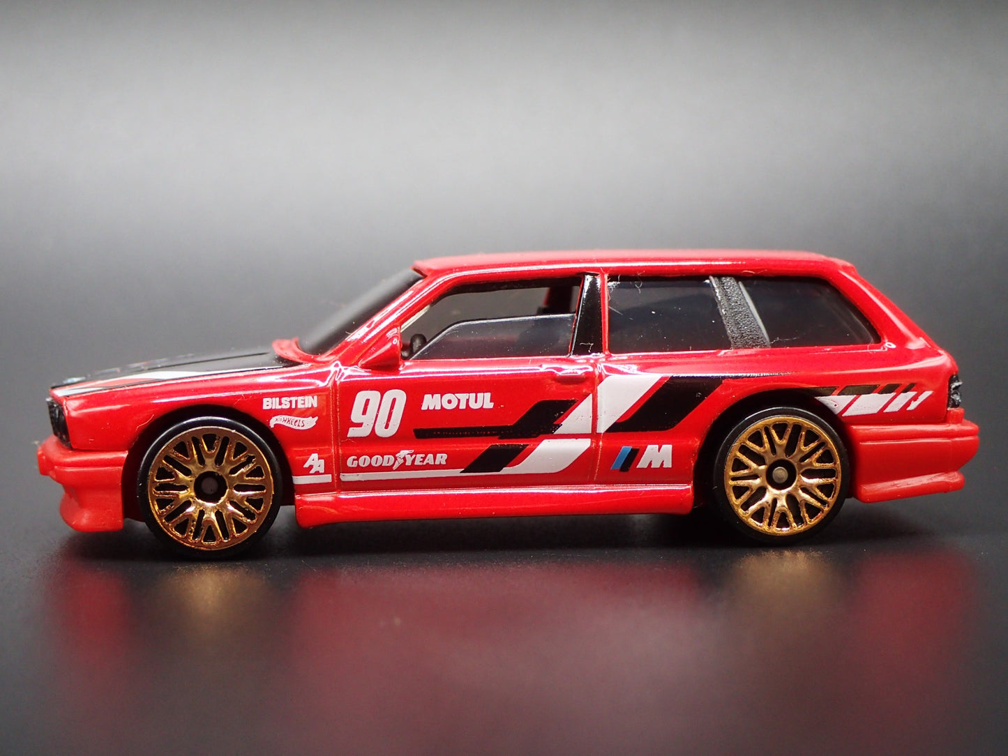 1986-1991 BMW M3 E30 STATION WAGON RED 1:64 SCALE COLLECTIBLE DIECAST MODEL CAR