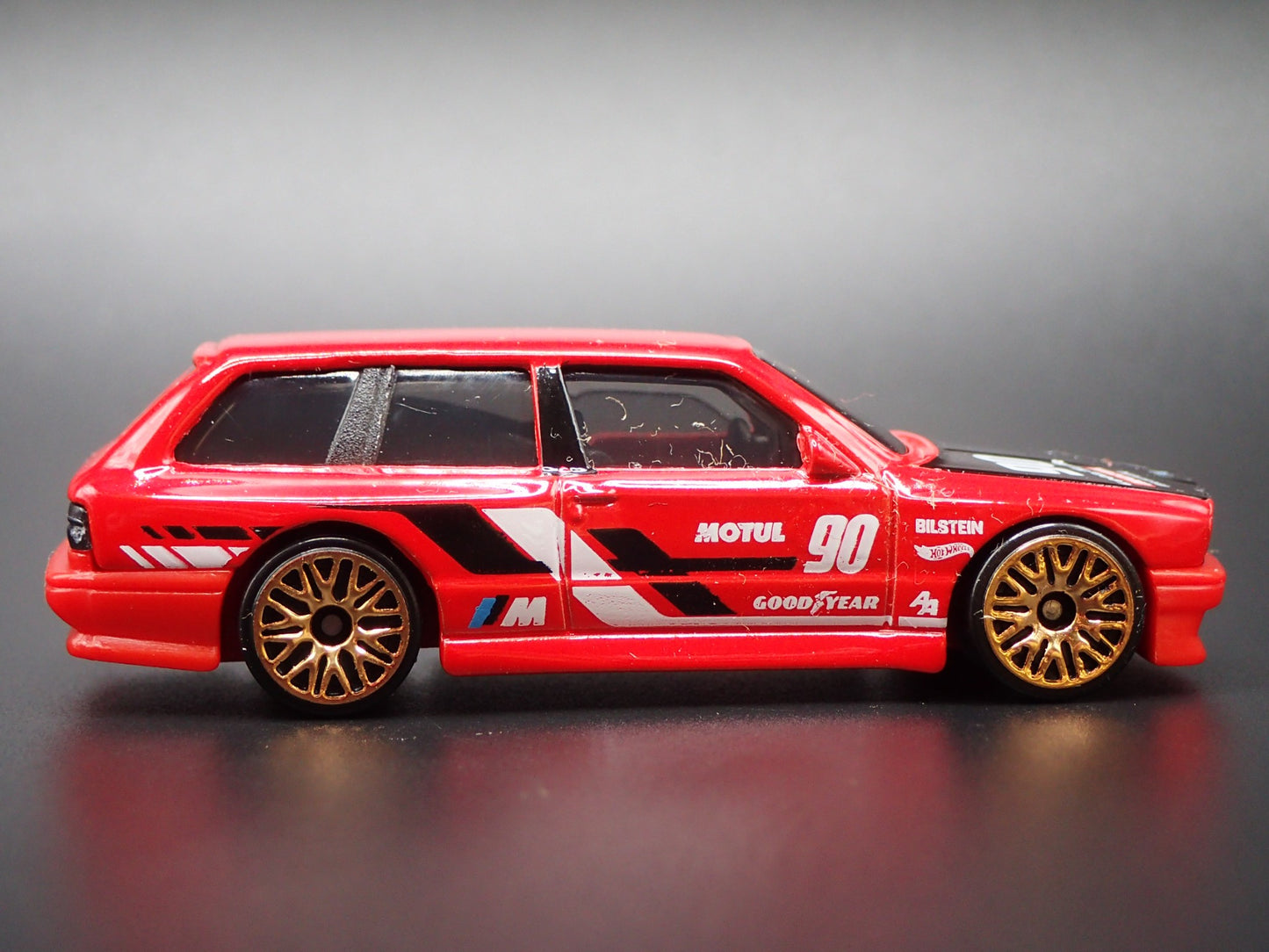 1986-1991 BMW M3 E30 STATION WAGON RED 1:64 SCALE COLLECTIBLE DIECAST MODEL CAR