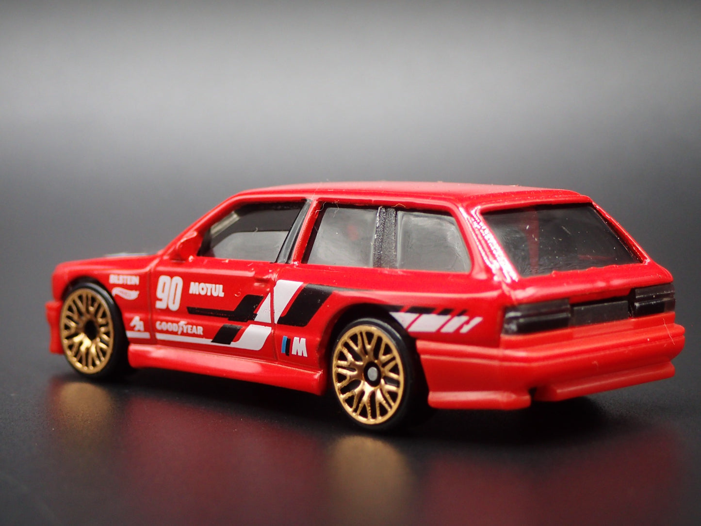 1986-1991 BMW M3 E30 STATION WAGON RED 1:64 SCALE COLLECTIBLE DIECAST MODEL CAR