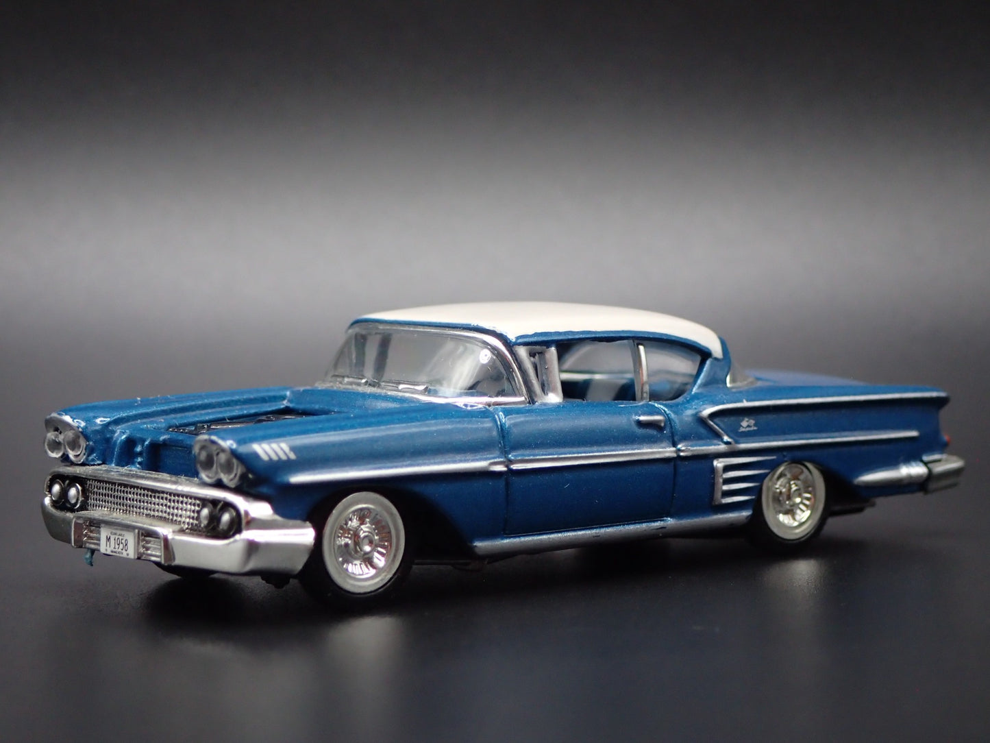 1958 58 CHEVY CHEVROLET IMPALA. 1:64 SCALE COLLECTIBLE DIORAMA DIECAST MODEL CAR