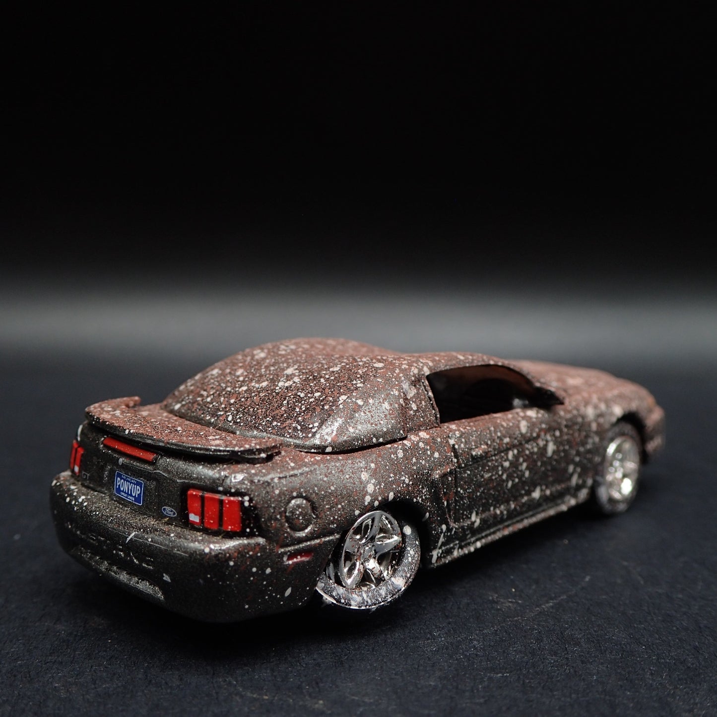 1999-2004 FORD MUSTANG GT BRTC BARN FIND 1:64 SCALE DIORAMA DIECAST MODEL CAR