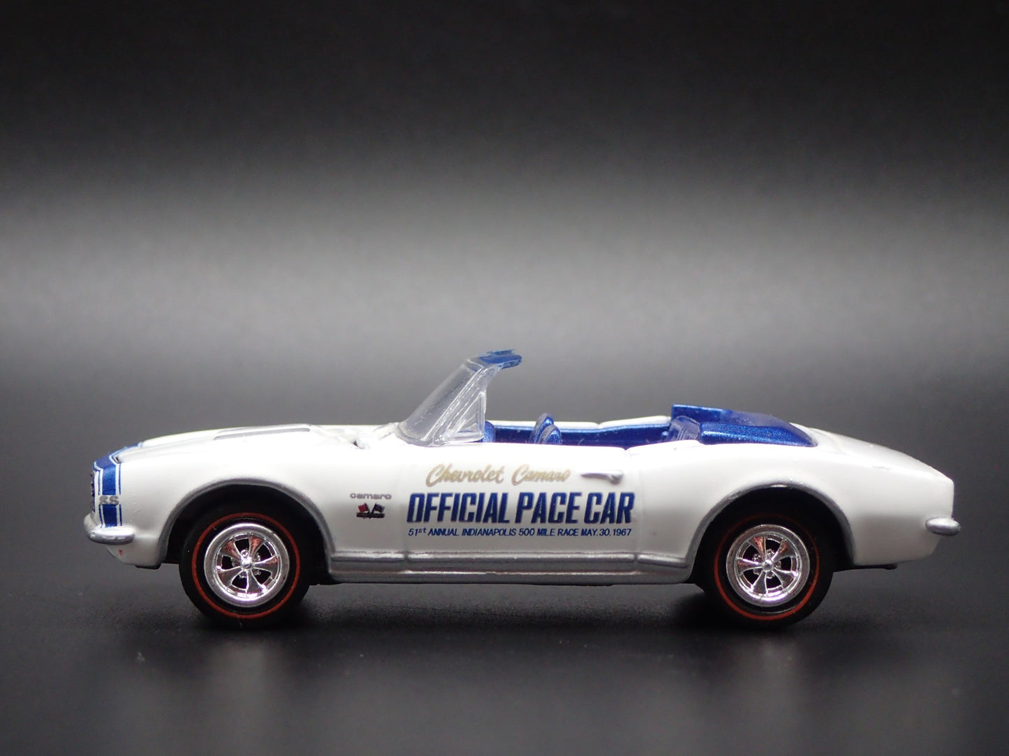 1967 CHEVY CHEVROLET CAMARO SS INDIANAPOLIS 500 PACE CAR 1/64 DIECAST MODEL CAR