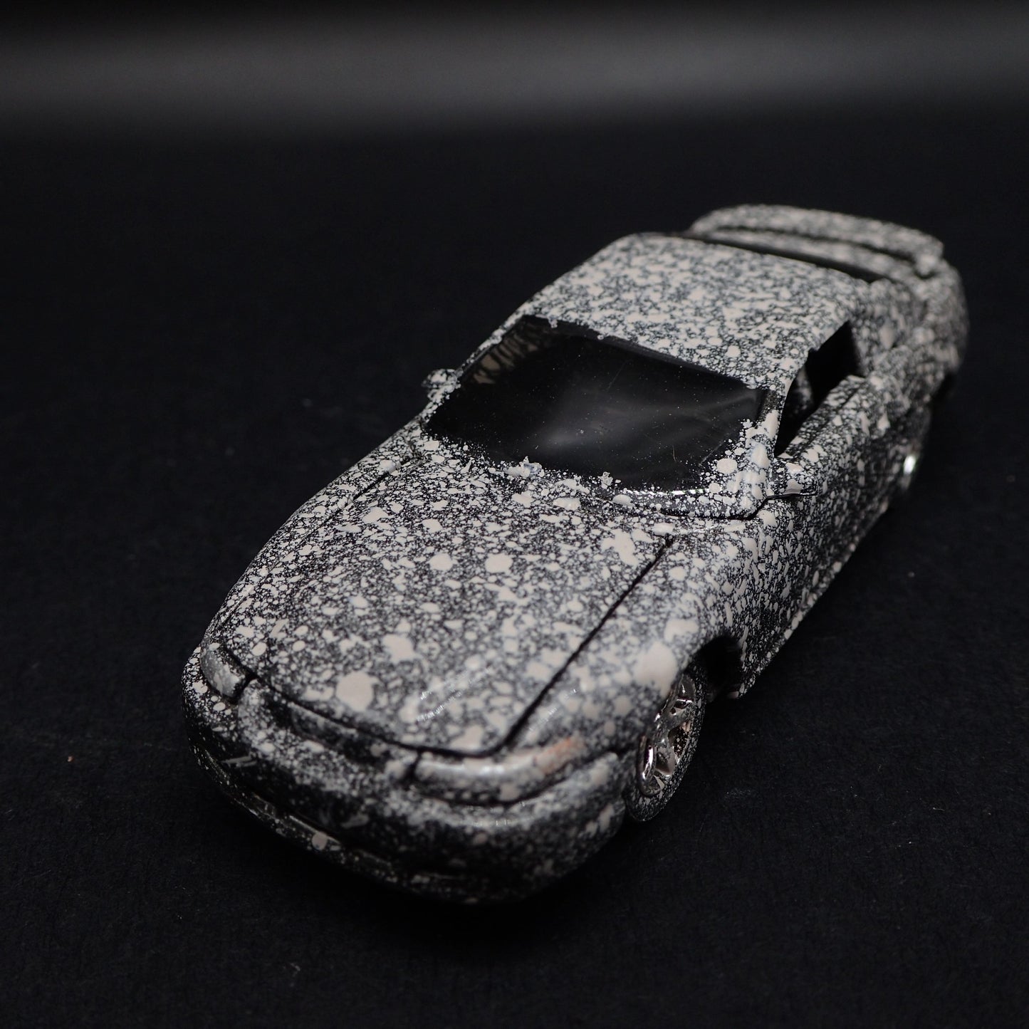 1999-2004 FORD MUSTANG GT BRTC BARN FIND 1:64 SCALE DIORAMA DIECAST MODEL CAR