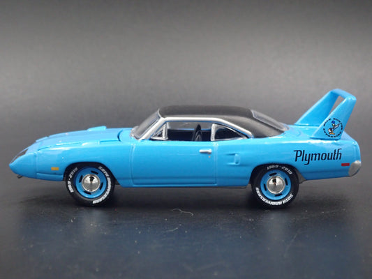 1970 70 PLYMOUTH SUPERBIRD BLUE 1:64 SCALE COLLECTIBLE DIORAMA DIECAST MODEL CAR