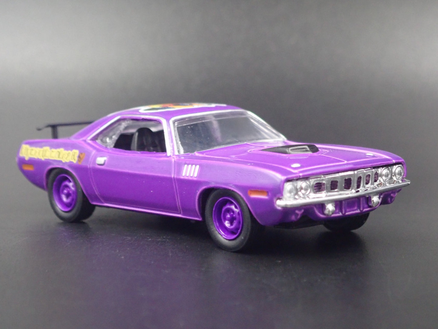 1971 71 PLYMOUTH HEMI CUDA RARE 1:64 SCALE COLLECTIBLE DIORAMA DIECAST MODEL CAR
