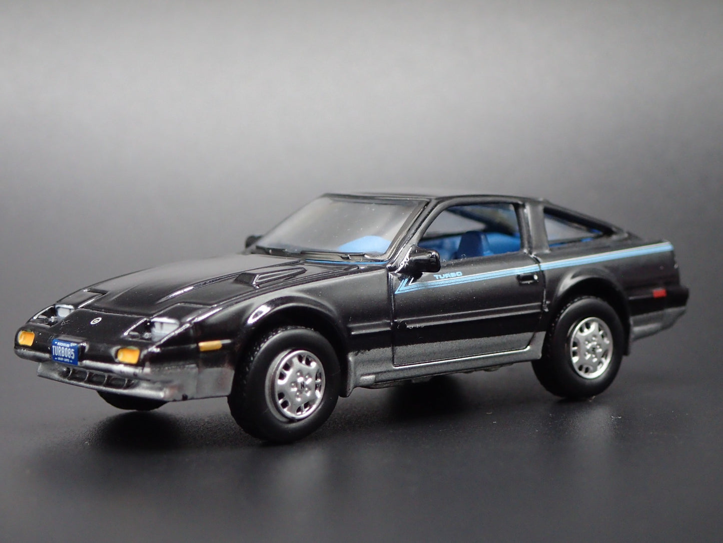 1983-1989 NISSAN 300ZX BLACK 1:64 SCALE COLLECTIBLE DIORAMA DIECAST MODEL CAR