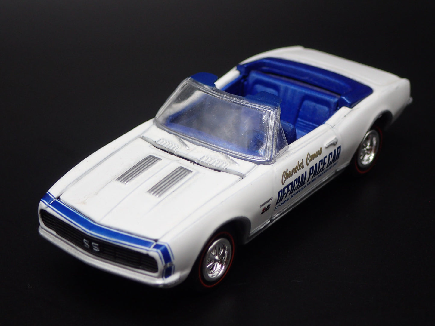 1967 CHEVY CHEVROLET CAMARO SS INDIANAPOLIS 500 PACE CAR 1/64 DIECAST MODEL CAR