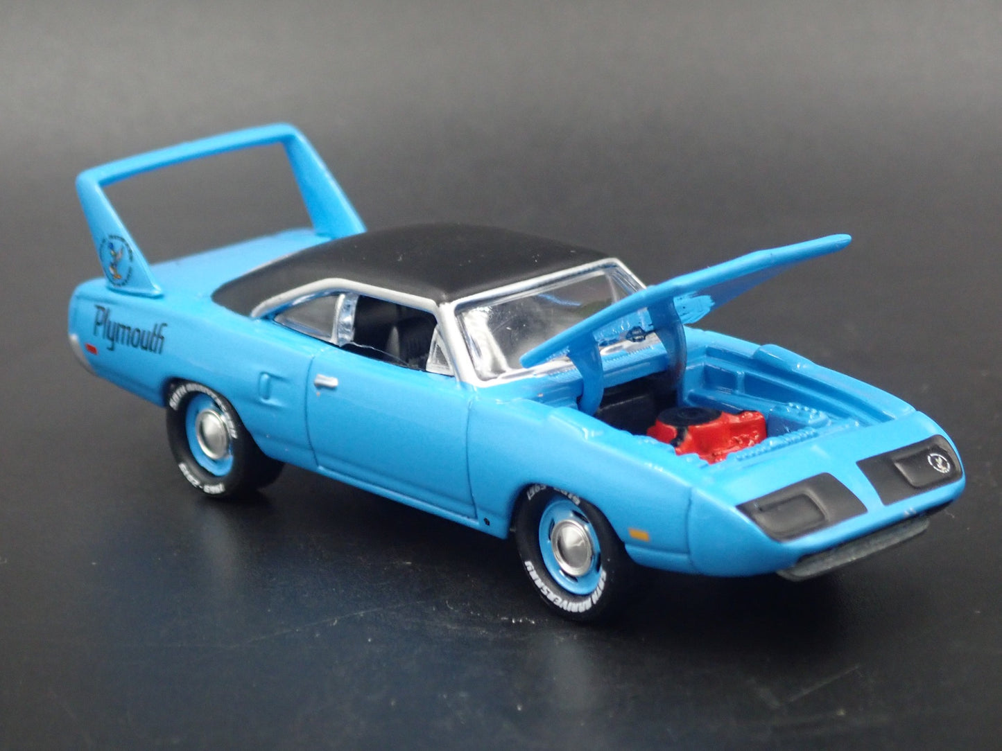 1970 70 PLYMOUTH SUPERBIRD BLUE 1:64 SCALE COLLECTIBLE DIORAMA DIECAST MODEL CAR