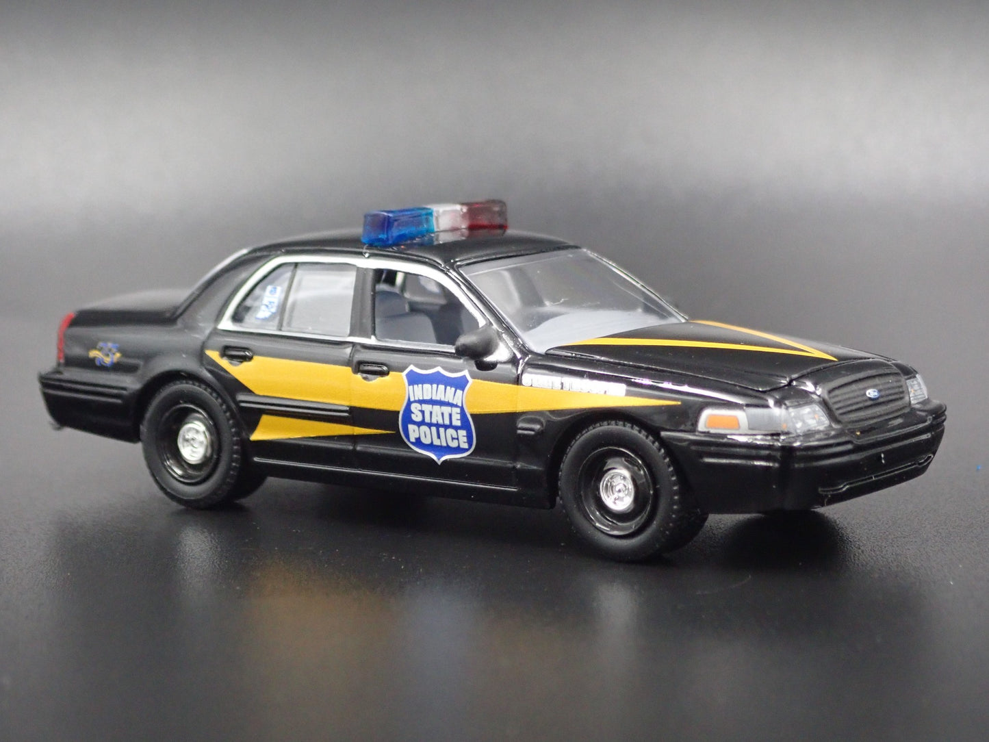 2008 08 FORD CROWN VICTORIA INDIANA STATE POLICE 1:64 SCALE DIECAST MODEL CAR