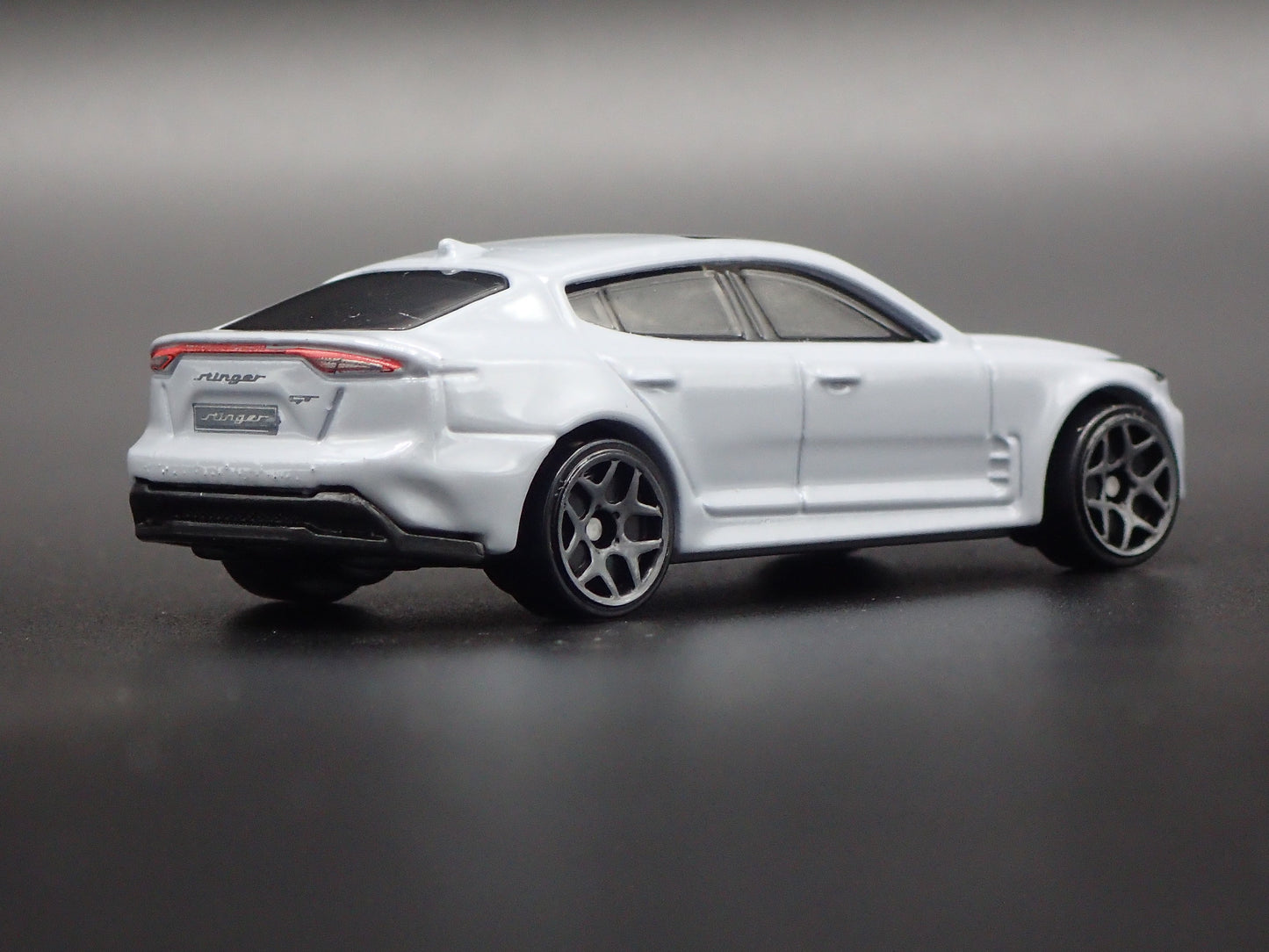 2018-2023 KIA STINGER GT GRAY 1:64 SCALE COLLECTIBLE DIORAMA DIECAST MODEL CAR