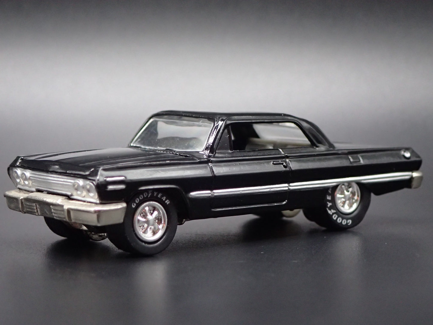 1963 63 CHEVY CHEVROLET IMPALA SS 409 BLACK 1:64 SCALE DIORAMA DIECAST MODEL CAR