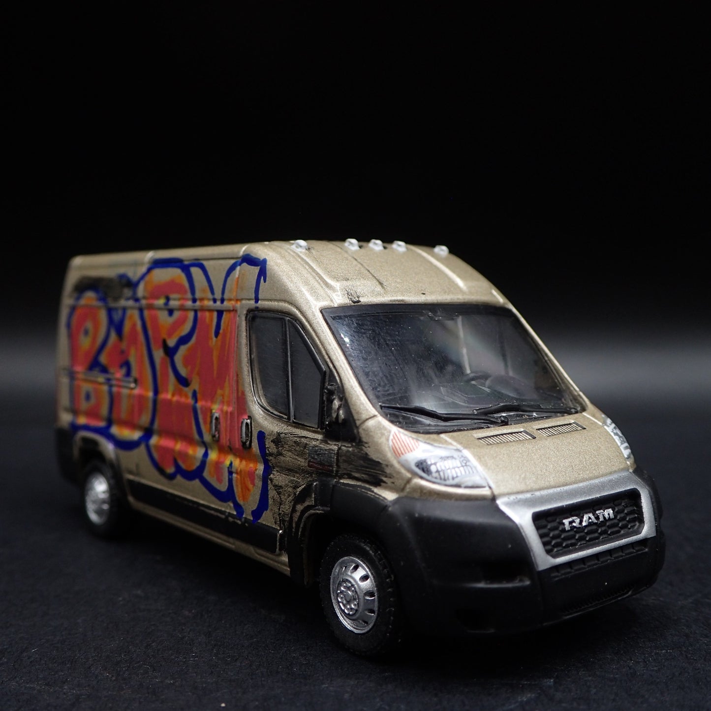 2019 19 RAM PROMASTER 2500 SPRINTER VAN TAGGED GRAFFITI 1:64 DIECAST MODEL CAR