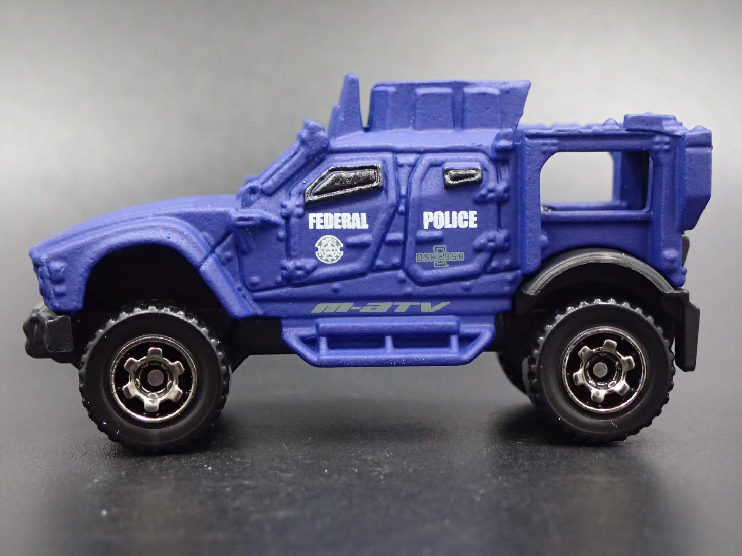 OSHKOSH DEFENSE M-ATV FEDERAL POLICE 1:64 MB SCALE DIORAMA DIECAST MODEL CAR