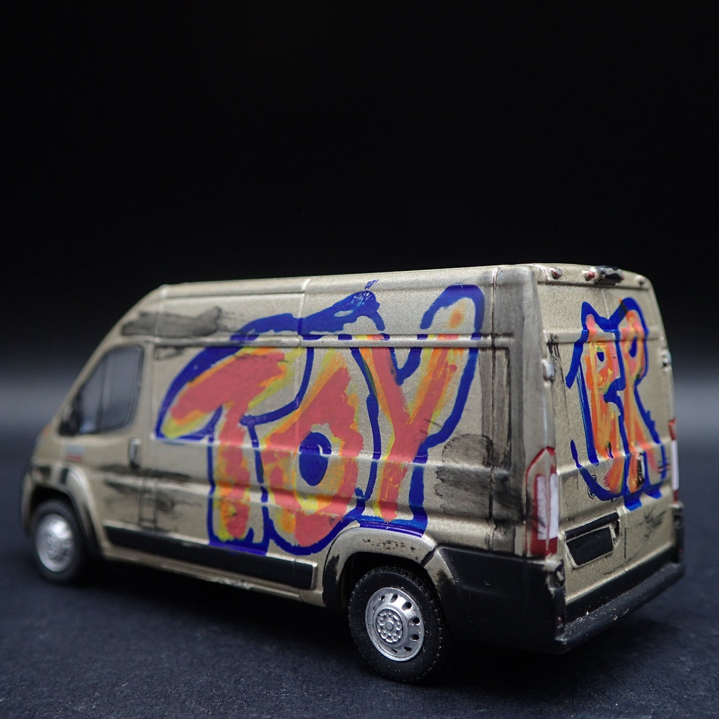 2019 19 RAM PROMASTER 2500 SPRINTER VAN TAGGED GRAFFITI 1:64 DIECAST MODEL CAR
