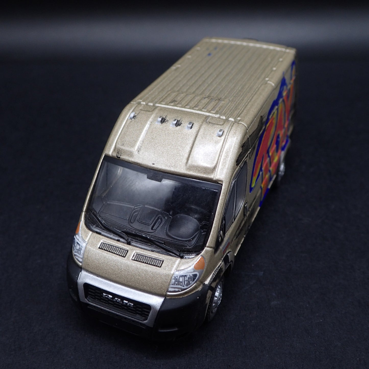 2019 19 RAM PROMASTER 2500 SPRINTER VAN TAGGED GRAFFITI 1:64 DIECAST MODEL CAR