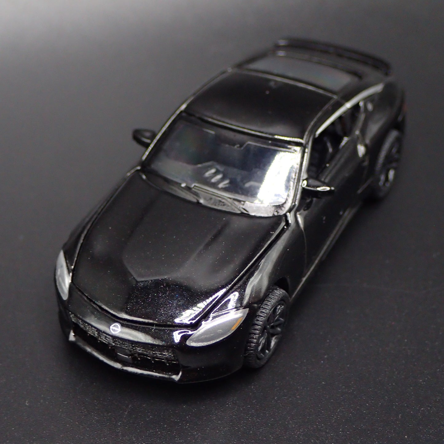 2023 - 2025 NISSAN Z BLACK 1:64 SCALE COLLECTIBLE DIORAMA DIECAST MODEL CAR