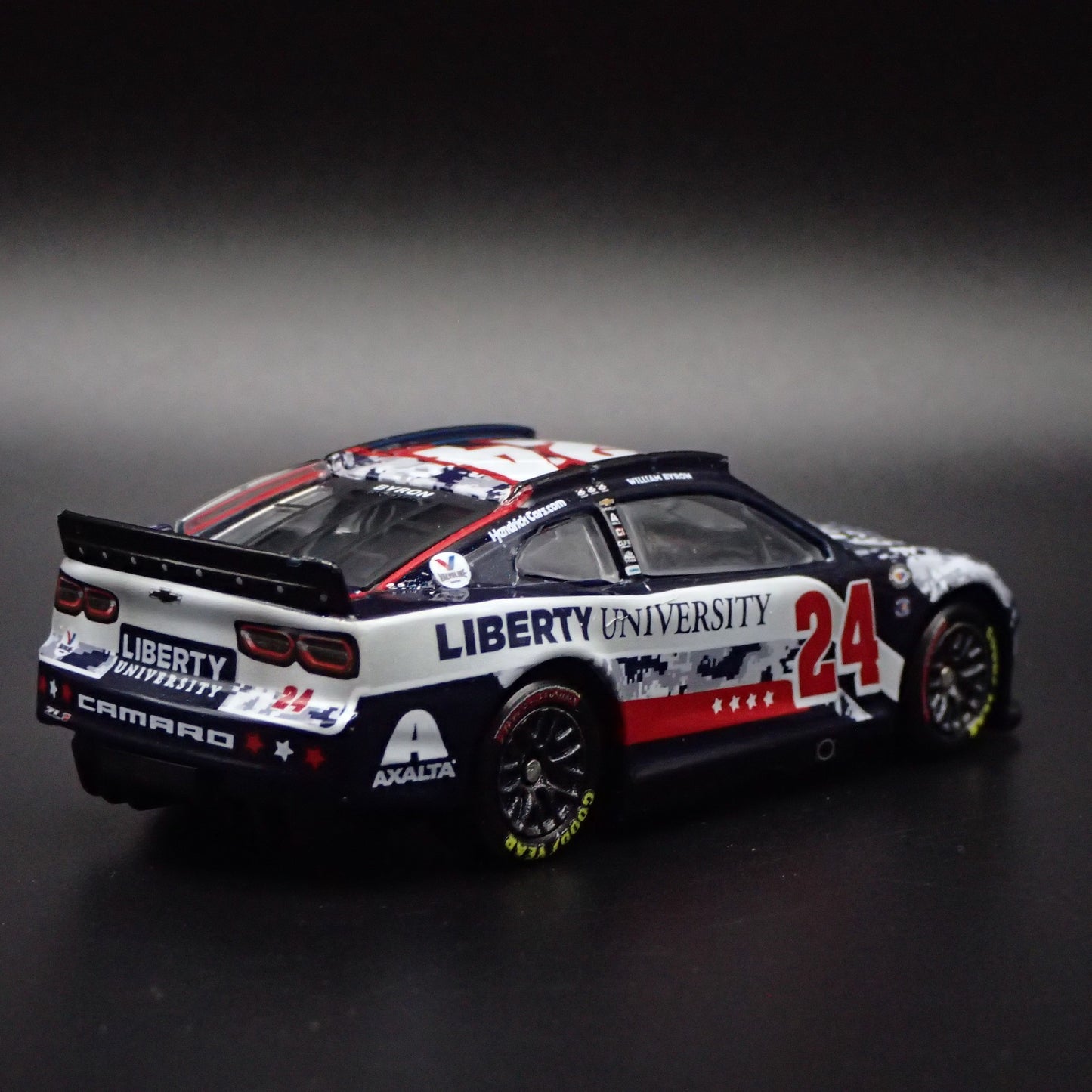 2023 CHEVY CAMARO ZL1 #24 WILLIAM BYRON LIBERTY U NASCAR 1:64 DIECAST MODEL CAR