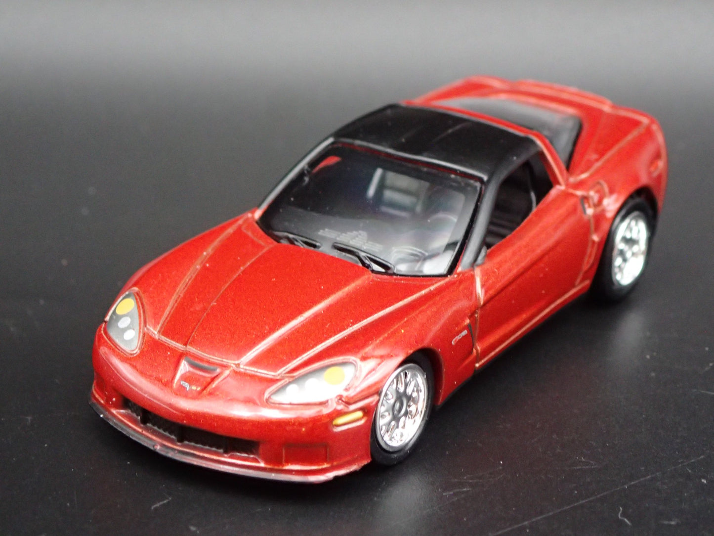 2005-2013 CHEVY CHEVROLET CORVETTE Z06 C6 1:64 SCALE DIORAMA DIECAST MODEL CAR