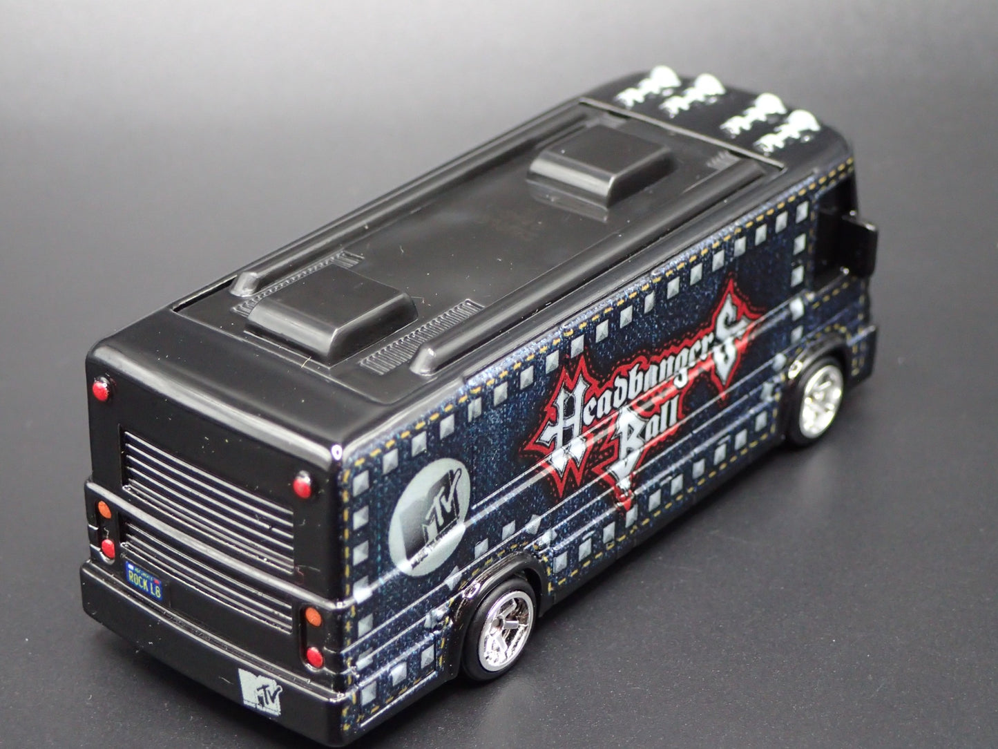 MTV HEADBANGERS BALL HW TOUR BUS BLACK 1:64 SCALE COLLECTIBLE DIECAST MODEL CAR
