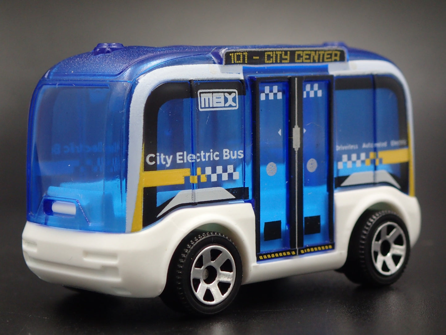 SELF DRIVING BUS CITY METRO 1:64 MB SCALE COLLECTIBLE DIORAMA DIECAST MODEL CAR