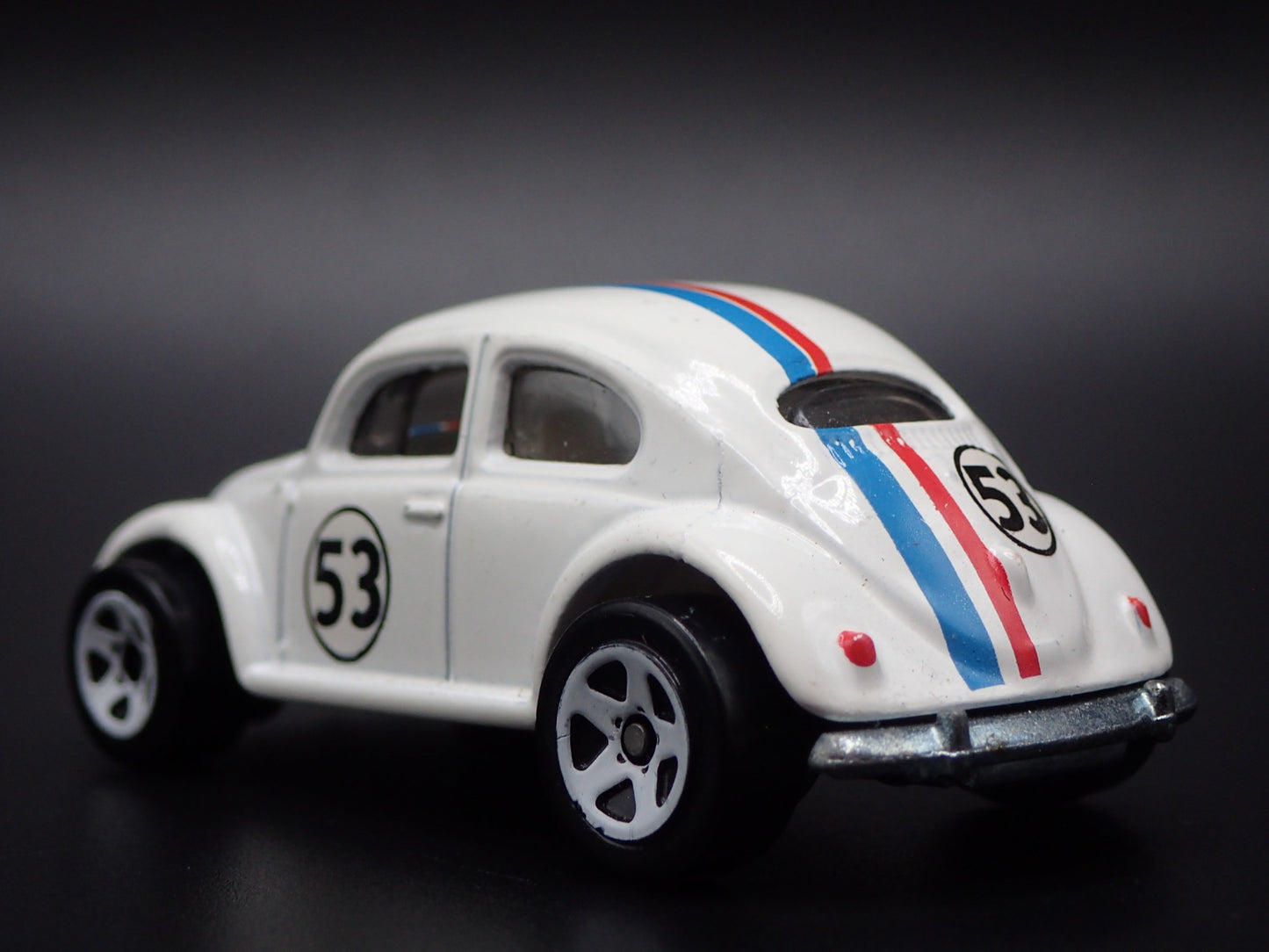 VW VOLKSWAGEN BEETLE HERBIE THE LOVE BUG 1:64 SCALE DIORAMA DIECAST MODEL CAR