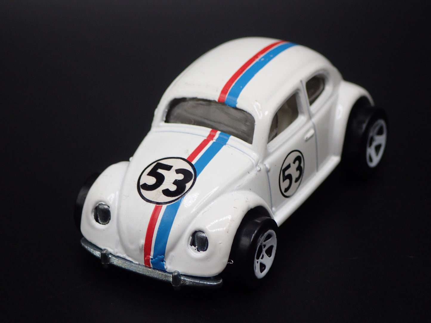 VW VOLKSWAGEN BEETLE HERBIE THE LOVE BUG 1:64 SCALE DIORAMA DIECAST MODEL CAR