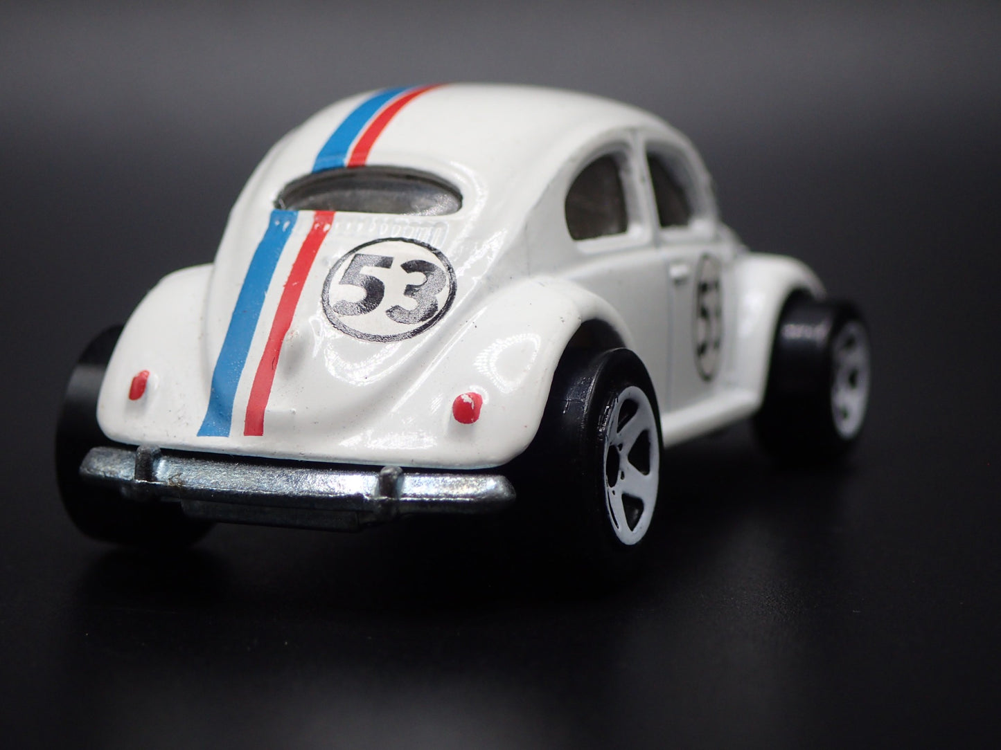 VW VOLKSWAGEN BEETLE HERBIE THE LOVE BUG 1:64 SCALE DIORAMA DIECAST MODEL CAR