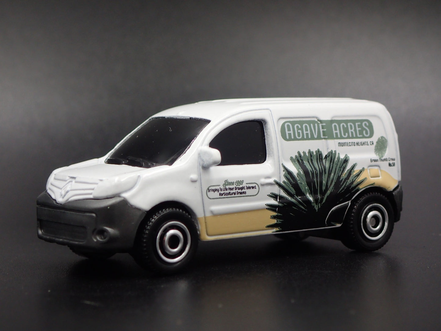 2011-2021 RENAULT KANGOO SPRINTER VAN 1:64 MB SCALE DIORAMA DIECAST MODEL CAR
