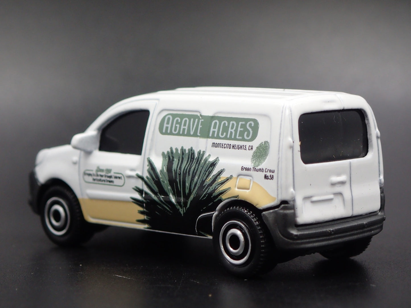 2011-2021 RENAULT KANGOO SPRINTER VAN 1:64 MB SCALE DIORAMA DIECAST MODEL CAR