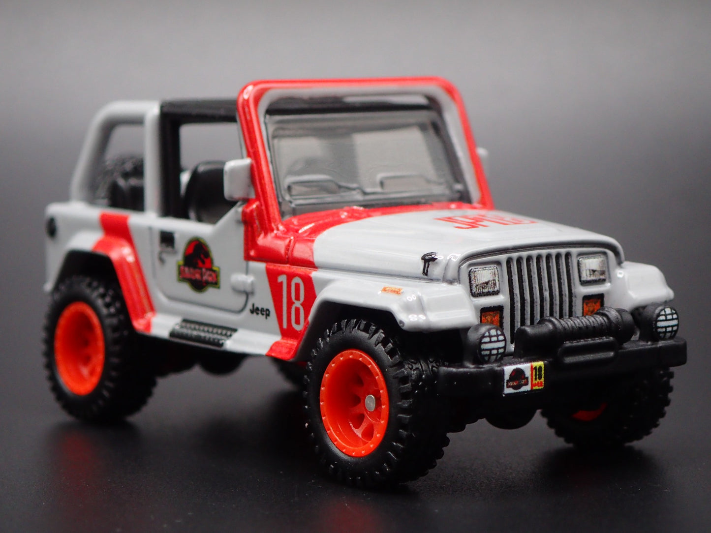 1993 93 JEEP WRANGLER YJ JURASSIC PARK 18 1:64 SCALE DIORAMA DIECAST MODEL CAR