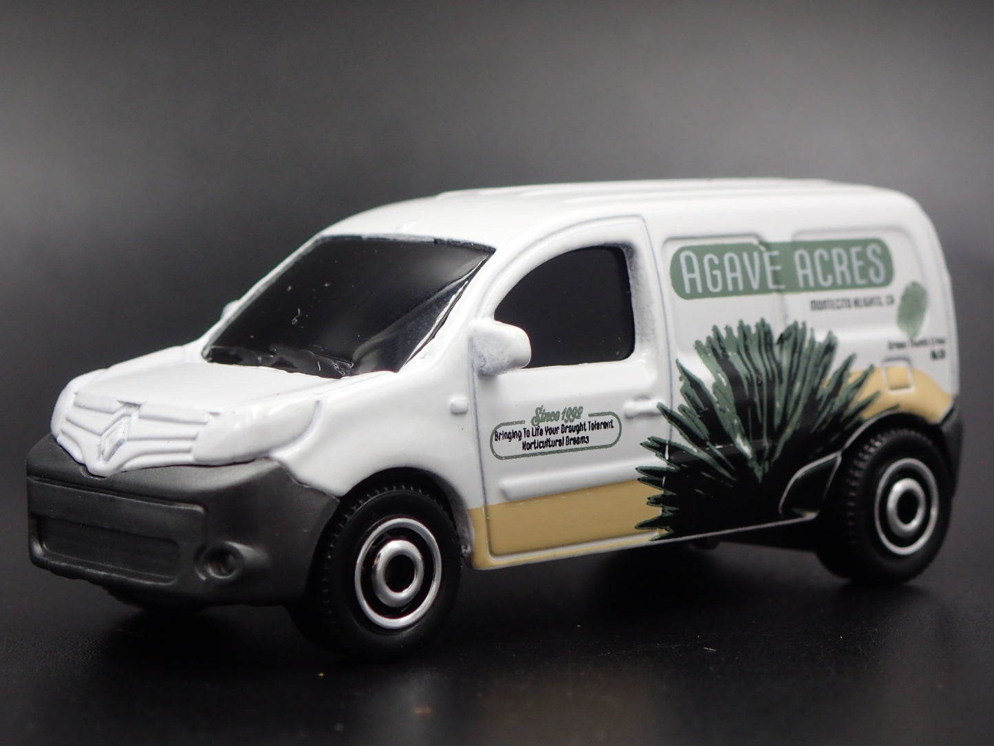 2011-2021 RENAULT KANGOO SPRINTER VAN 1:64 MB SCALE DIORAMA DIECAST MODEL CAR
