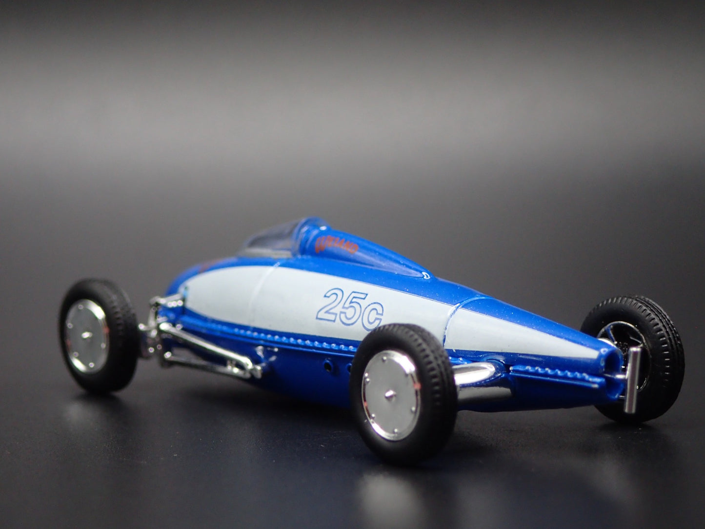 VINTAGE RACING 1938-1950 BELLY TANKER RACER WEIAND 1/64 SCALE DIECAST MODEL CAR