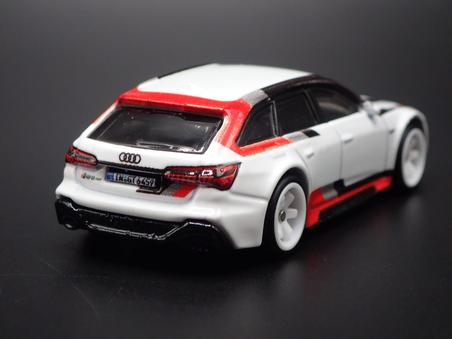 2013-2018 AUDI AVANT RS6 STATION WAGON WHITE 1/64 SCALE DIECAST MODEL CAR